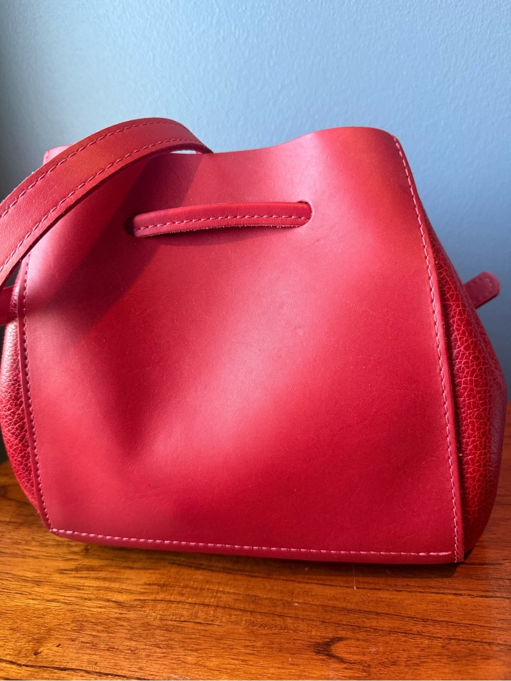 Portland Leather - Nest Bucket in chili Red/Ruby - Picture 3 of 7